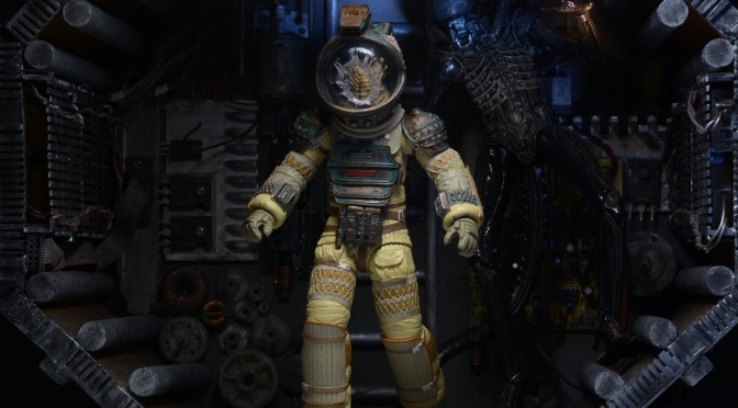 NECA Alien Figures: New Images of Bishop and Face Hugger Kane Released!