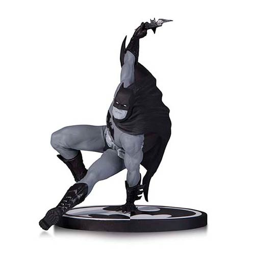 Batman Hitch Statue